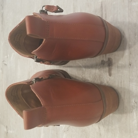 💕VIONIC💕 Cecily Ankle Boot Waterproof Leather Cognac Booties 9 New Without Box - Picture 14 of 16